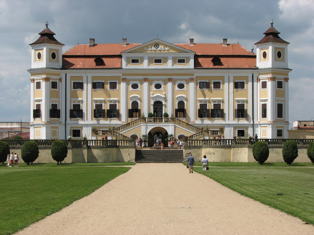 Kyjovsky Pivovar - Hotel, Restaurace, Pivni Lazne Buitenkant foto