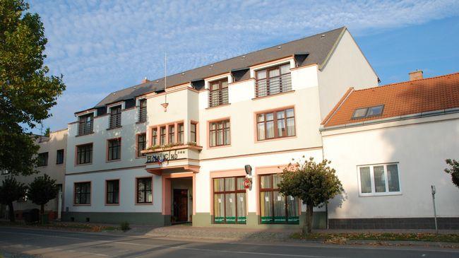 Kyjovsky Pivovar - Hotel, Restaurace, Pivni Lazne Buitenkant foto